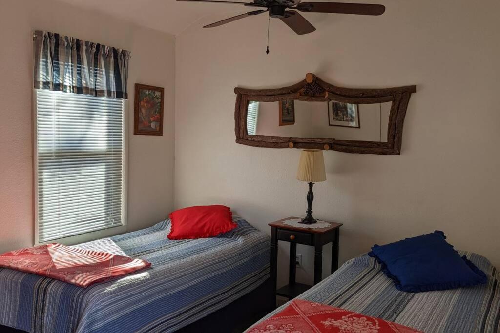 The Apple Place Room #2 Miramonte Екстериор снимка