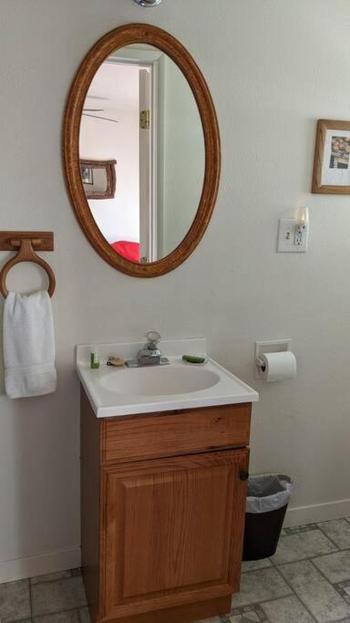 The Apple Place Room #2 Miramonte Екстериор снимка
